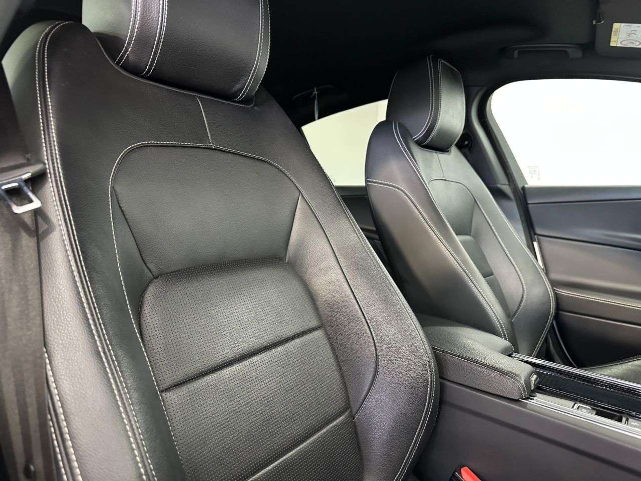 2019 JAGUAR XE 2019 JAGUAR XE