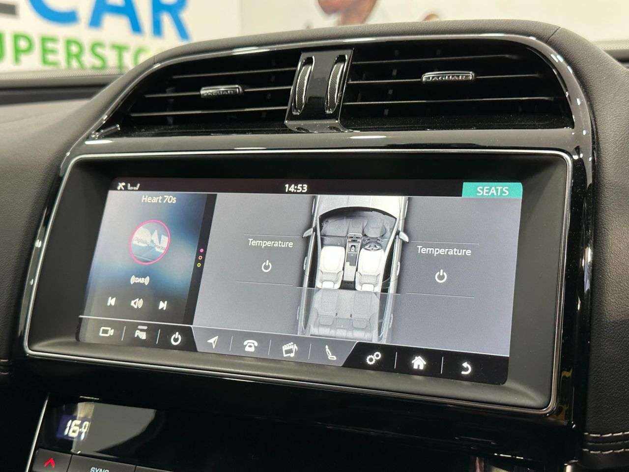 2019 JAGUAR XE 2019 JAGUAR XE
