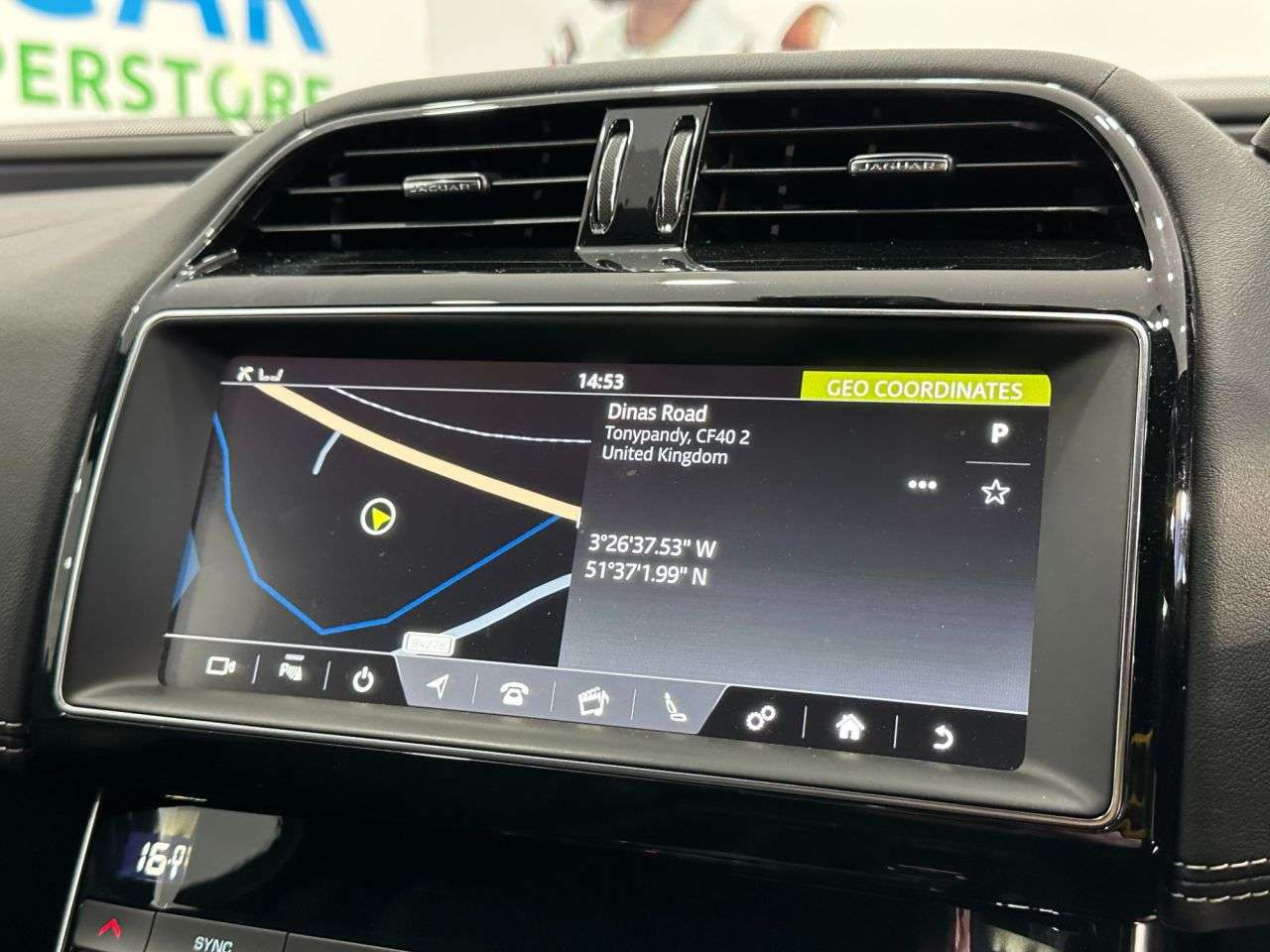 2019 JAGUAR XE 2019 JAGUAR XE