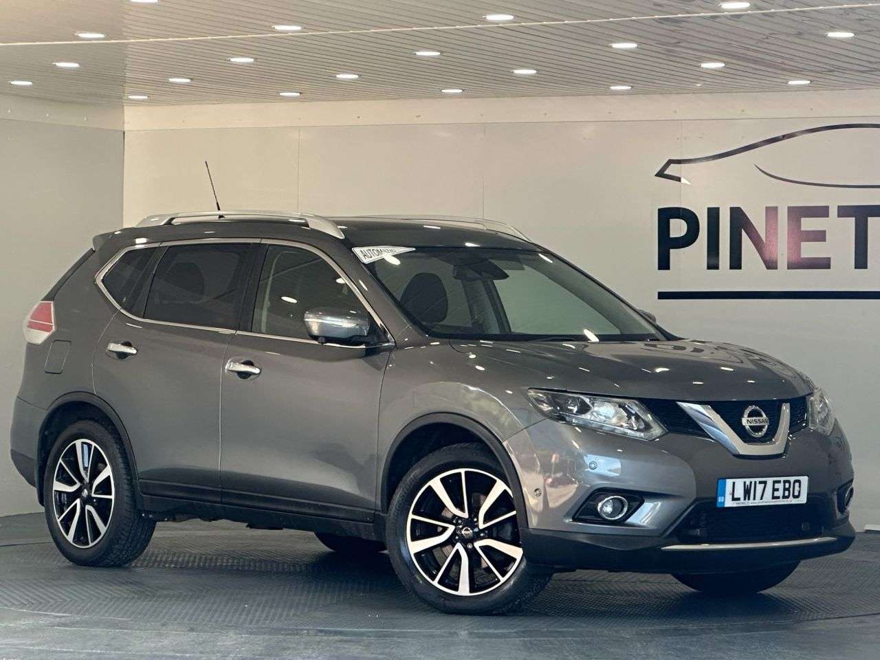 A 2017 NISSAN X-TRAIL 1.6 dCi Tekna SUV 5dr Diesel XTRON Euro 6 (s/s) (130 ps) A 2017 NISSAN X-TRAIL 1.6 dCi Tekna SUV 5dr Diesel XTRON Euro 6 (s/s) (130 ps)