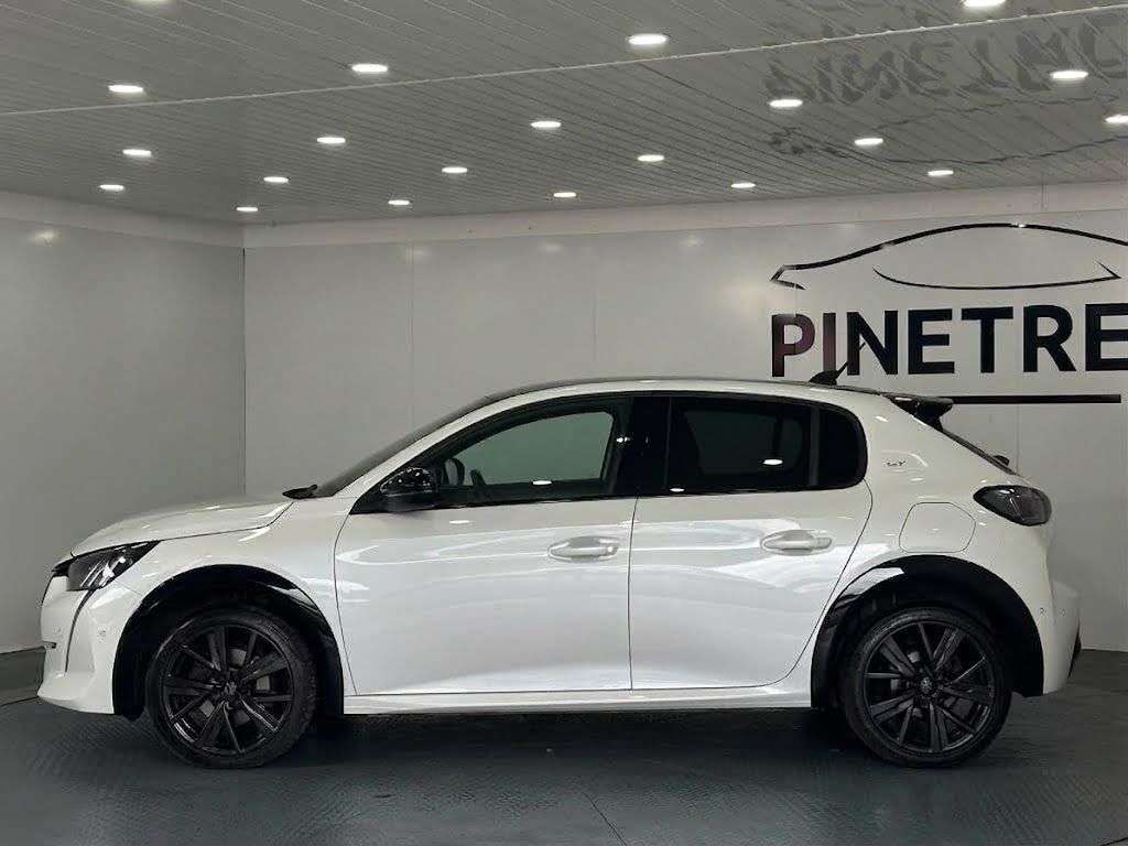 2021 PEUGEOT 208 2021 PEUGEOT 208
