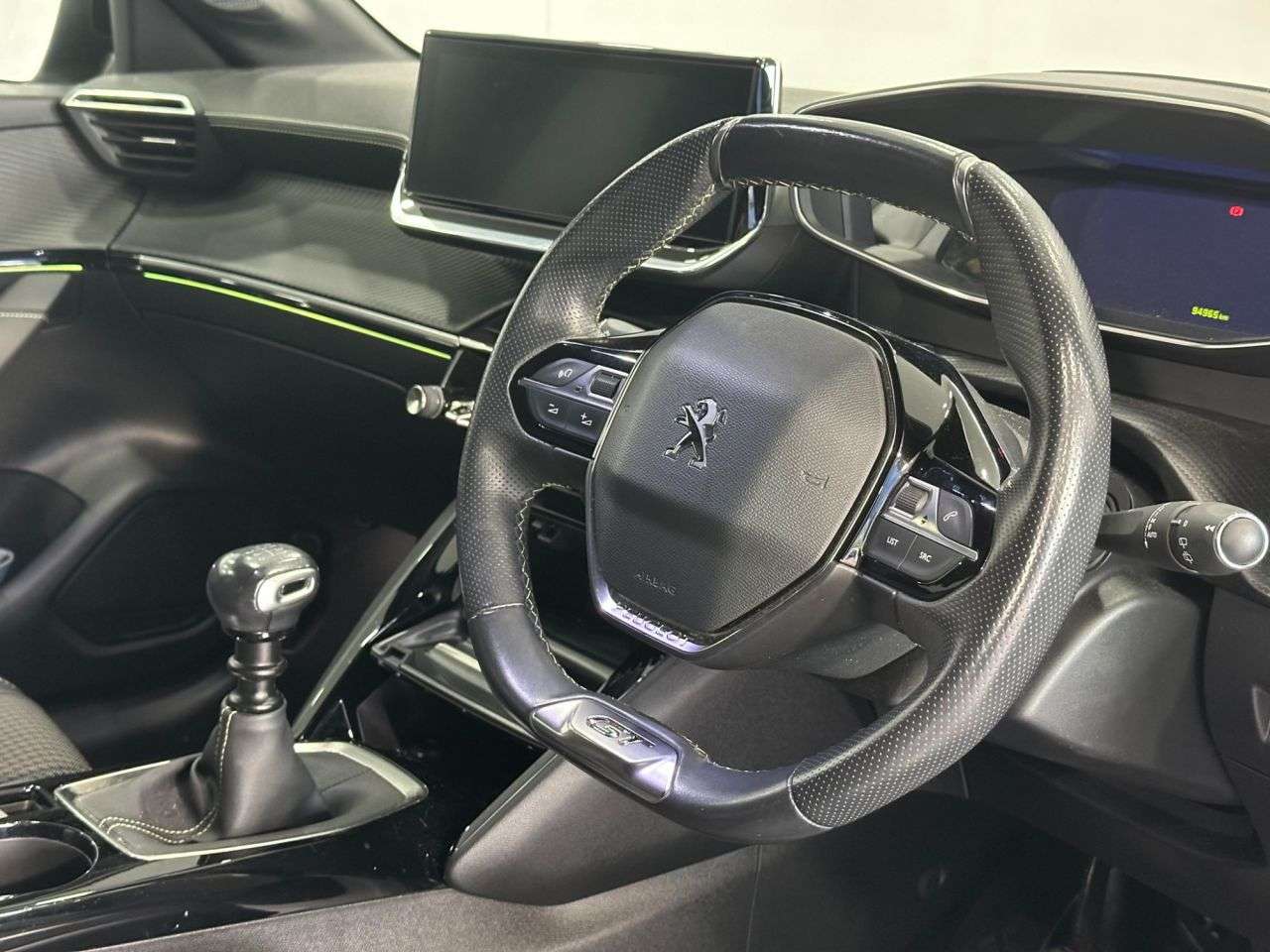 2021 PEUGEOT 208 2021 PEUGEOT 208