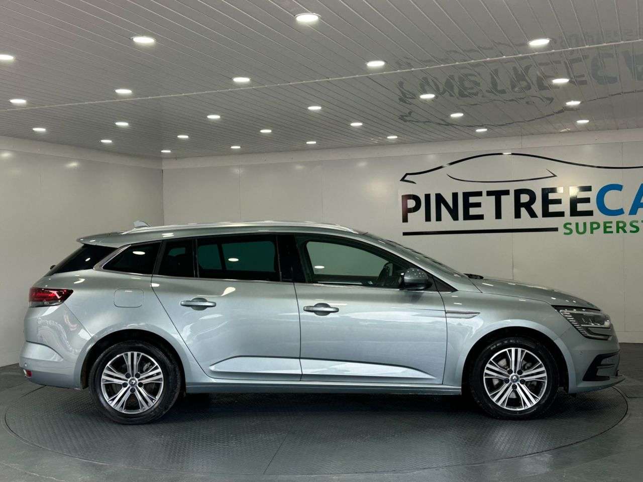 2021 RENAULT MEGANE 2021 RENAULT MEGANE