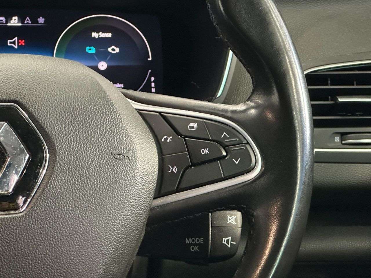 2021 RENAULT MEGANE 2021 RENAULT MEGANE