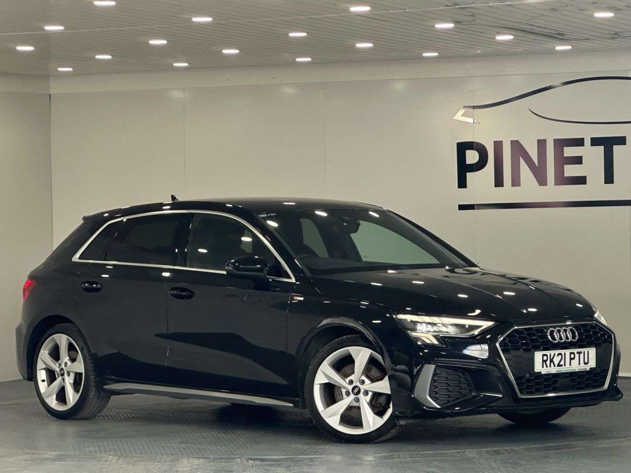 A 2021 AUDI A3 1.5 TFSI 35 S line Sportback 5dr Petrol Manual Euro 6 (s/s) (150 ps) A 2021 AUDI A3 1.5 TFSI 35 S line Sportback 5dr Petrol Manual Euro 6 (s/s) (150 ps)