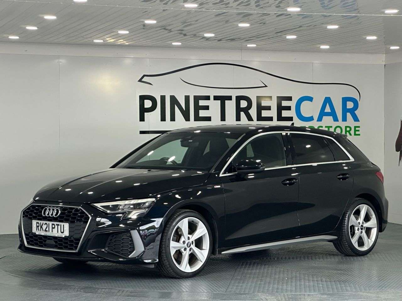 A 2021 AUDI A3 1.5 TFSI 35 S line Sportback 5dr Petrol Manual Euro 6 (s/s) (150 ps) A 2021 AUDI A3 1.5 TFSI 35 S line Sportback 5dr Petrol Manual Euro 6 (s/s) (150 ps)