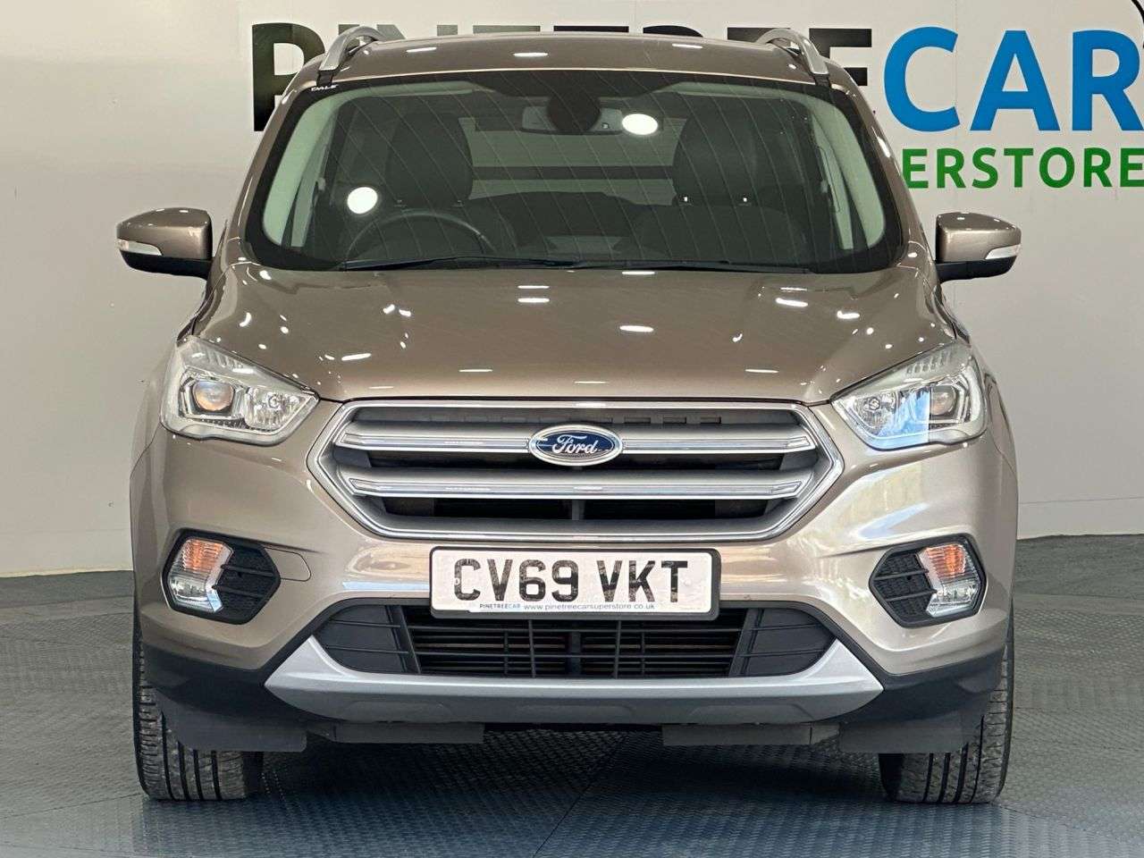 A 2019 FORD KUGA 2.0 TDCi EcoBlue Titanium Edition SUV 5dr Diesel Powershift Euro 6 (120 ps) A 2019 FORD KUGA 2.0 TDCi EcoBlue Titanium Edition SUV 5dr Diesel Powershift Euro 6 (120 ps)