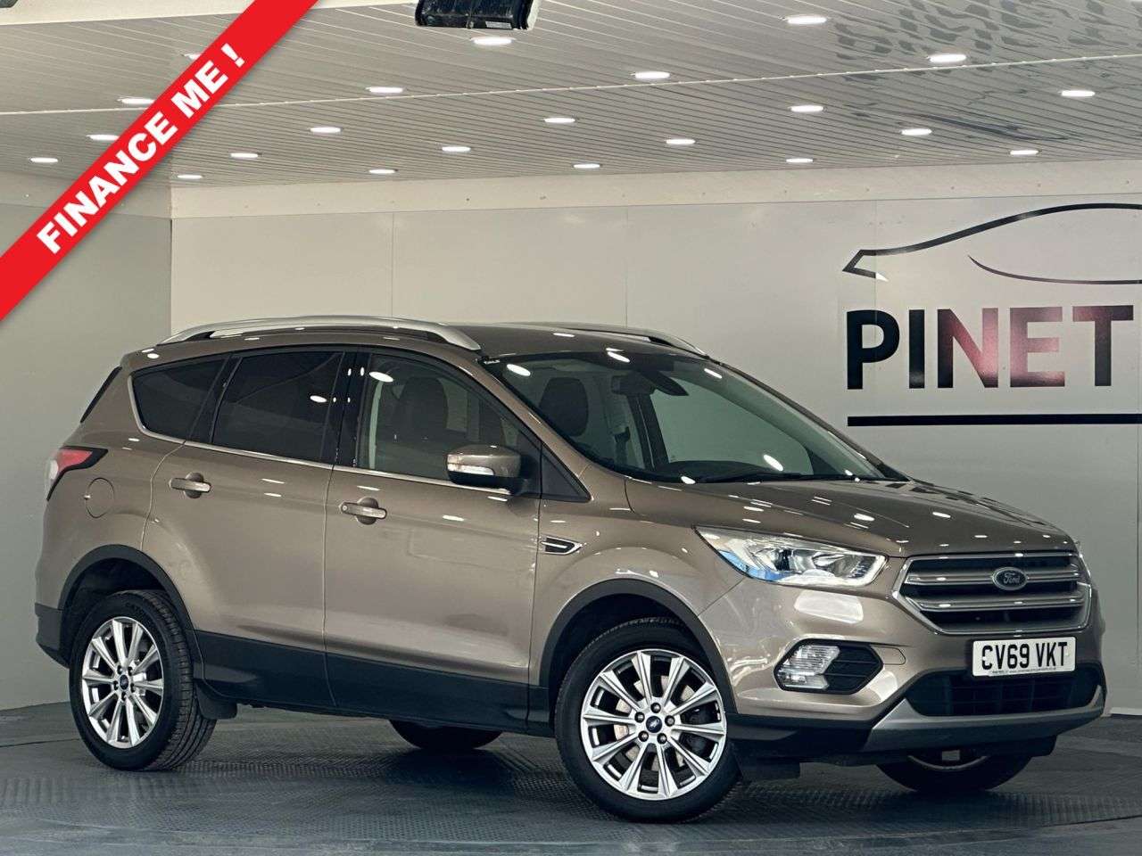 A 2019 FORD KUGA 2.0 TDCi EcoBlue Titanium Edition SUV 5dr Diesel Powershift Euro 6 (120 ps) A 2019 FORD KUGA 2.0 TDCi EcoBlue Titanium Edition SUV 5dr Diesel Powershift Euro 6 (120 ps)