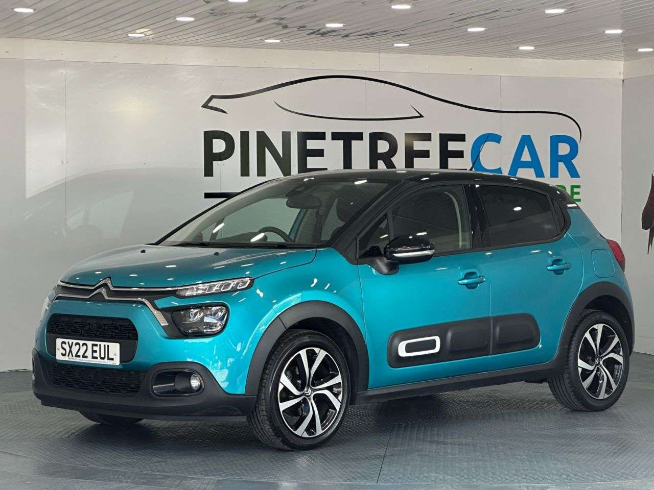 A 2022 CITROEN C3 1.5 BlueHDi Shine Plus Hatchback 5dr Diesel Manual Euro 6 (s/s) (100 ps) A 2022 CITROEN C3 1.5 BlueHDi Shine Plus Hatchback 5dr Diesel Manual Euro 6 (s/s) (100 ps)