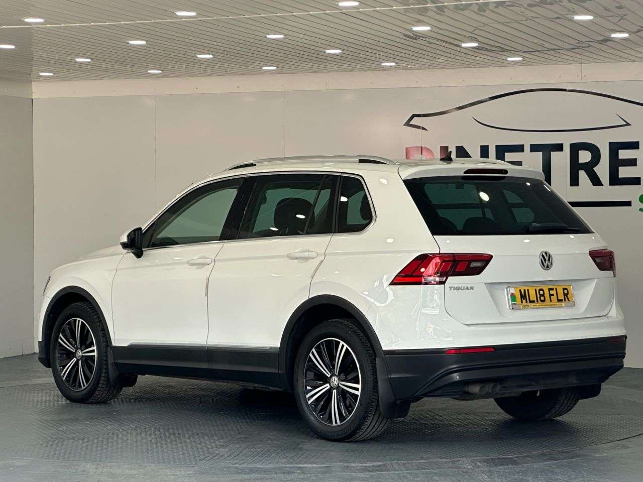 2018 VOLKSWAGEN TIGUAN 2018 VOLKSWAGEN TIGUAN