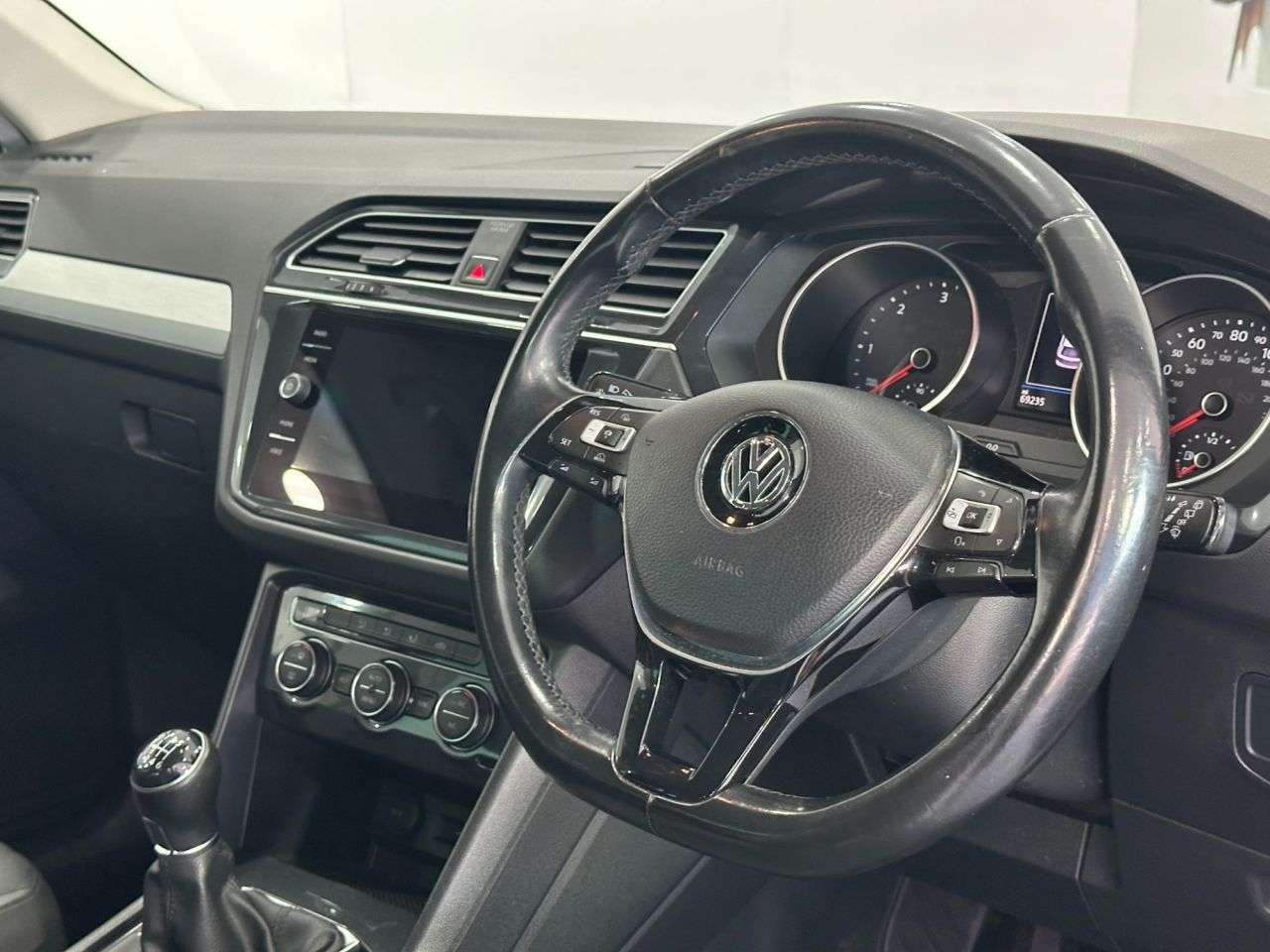 2018 VOLKSWAGEN TIGUAN 2018 VOLKSWAGEN TIGUAN