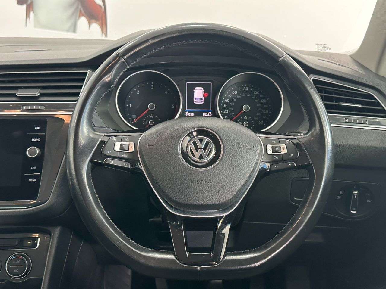 2018 VOLKSWAGEN TIGUAN 2018 VOLKSWAGEN TIGUAN