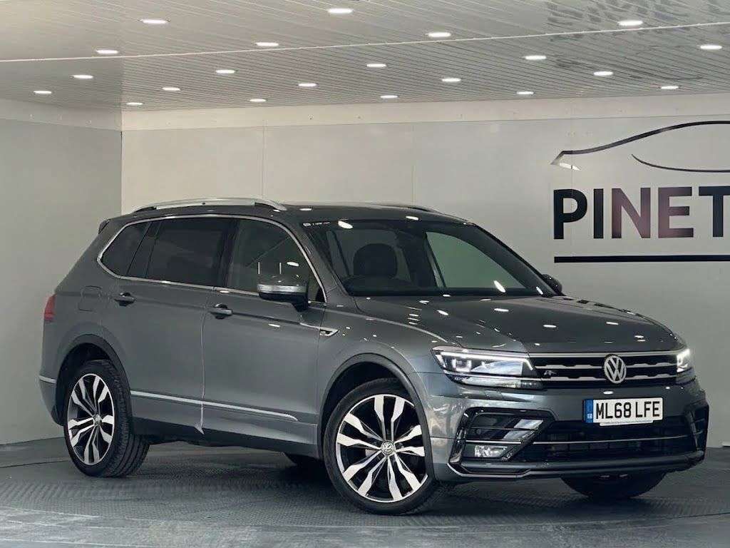 A 2018 VOLKSWAGEN TIGUAN ALLSPACE 2.0 TDI R-Line SUV 5dr Diesel Manual 4Motion Euro 6 (s/s) (150 ps) A 2018 VOLKSWAGEN TIGUAN ALLSPACE 2.0 TDI R-Line SUV 5dr Diesel Manual 4Motion Euro 6 (s/s) (150 ps)