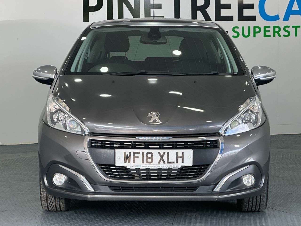 A 2018 PEUGEOT 208 1.2 PureTech Allure Premium Hatchback 5dr Petrol Manual Euro 6 (s/s) (82 ps A 2018 PEUGEOT 208 1.2 PureTech Allure Premium Hatchback 5dr Petrol Manual Euro 6 (s/s) (82 ps