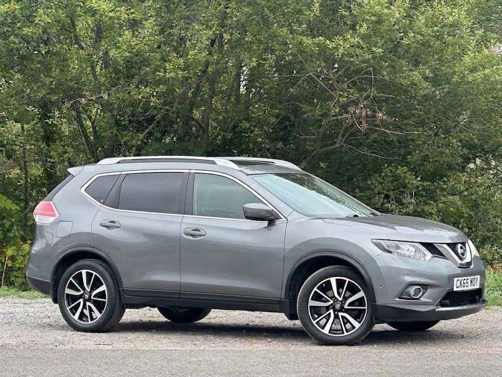 A 2015 NISSAN X-TRAIL 1.6 DIG-T Tekna SUV 5dr Petrol Manual Euro 6 (s/s) (163 ps) A 2015 NISSAN X-TRAIL 1.6 DIG-T Tekna SUV 5dr Petrol Manual Euro 6 (s/s) (163 ps)