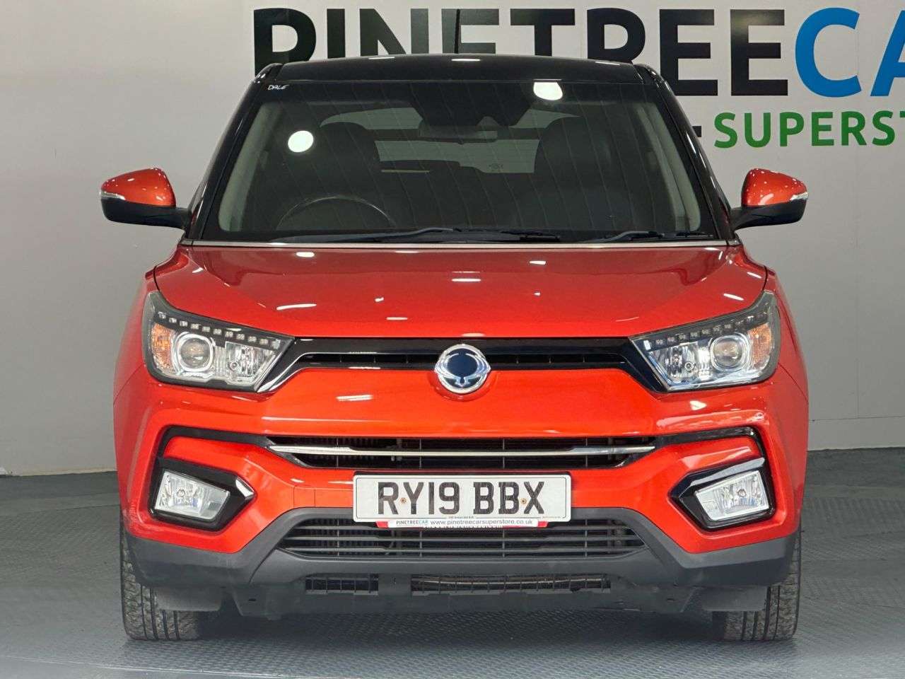 A 2019 SSANGYONG TIVOLI 1.6D LE SUV 5dr Diesel Auto Euro 6 (115 ps) A 2019 SSANGYONG TIVOLI 1.6D LE SUV 5dr Diesel Auto Euro 6 (115 ps)