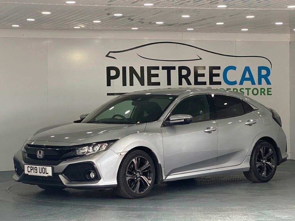 A 2019 HONDA CIVIC 1.0 VTEC Turbo SR Hatchback 5dr Petrol Manual Euro 6 (s/s) (126 ps) A 2019 HONDA CIVIC 1.0 VTEC Turbo SR Hatchback 5dr Petrol Manual Euro 6 (s/s) (126 ps)
