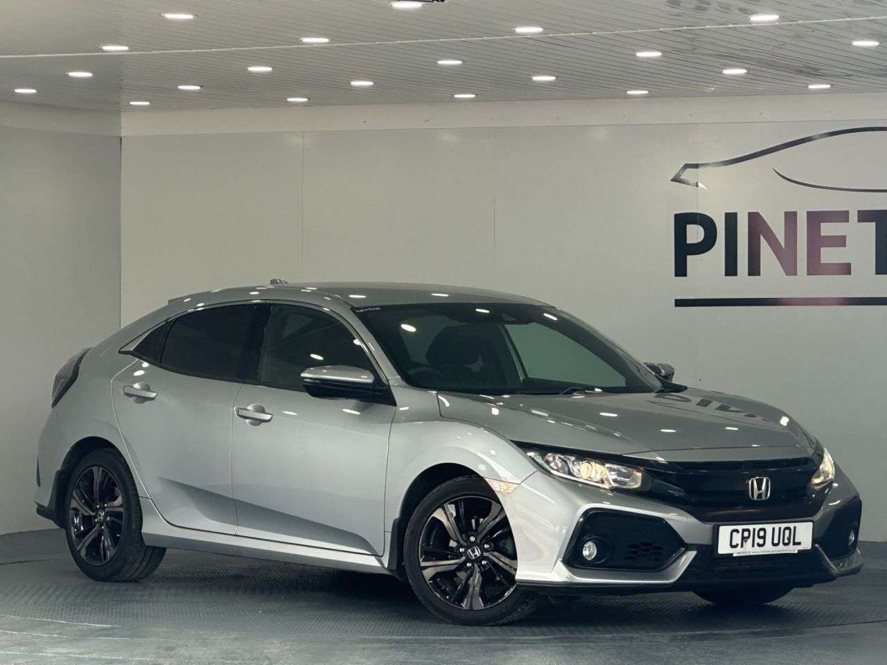 A 2019 HONDA CIVIC 1.0 VTEC Turbo SR Hatchback 5dr Petrol Manual Euro 6 (s/s) (126 ps) A 2019 HONDA CIVIC 1.0 VTEC Turbo SR Hatchback 5dr Petrol Manual Euro 6 (s/s) (126 ps)