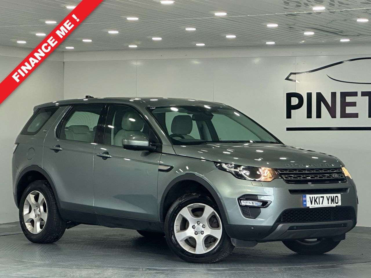 A 2017 LAND ROVER DISCOVERY SPORT 2.0 TD4 SE Tech SUV 5dr Diesel Manual 4WD Euro 6 (s/s) (5 Seat) (150 ps) A 2017 LAND ROVER DISCOVERY SPORT 2.0 TD4 SE Tech SUV 5dr Diesel Manual 4WD Euro 6 (s/s) (5 Seat) (150 ps)