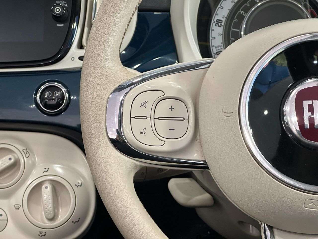 2024 FIAT 500C 2024 FIAT 500C
