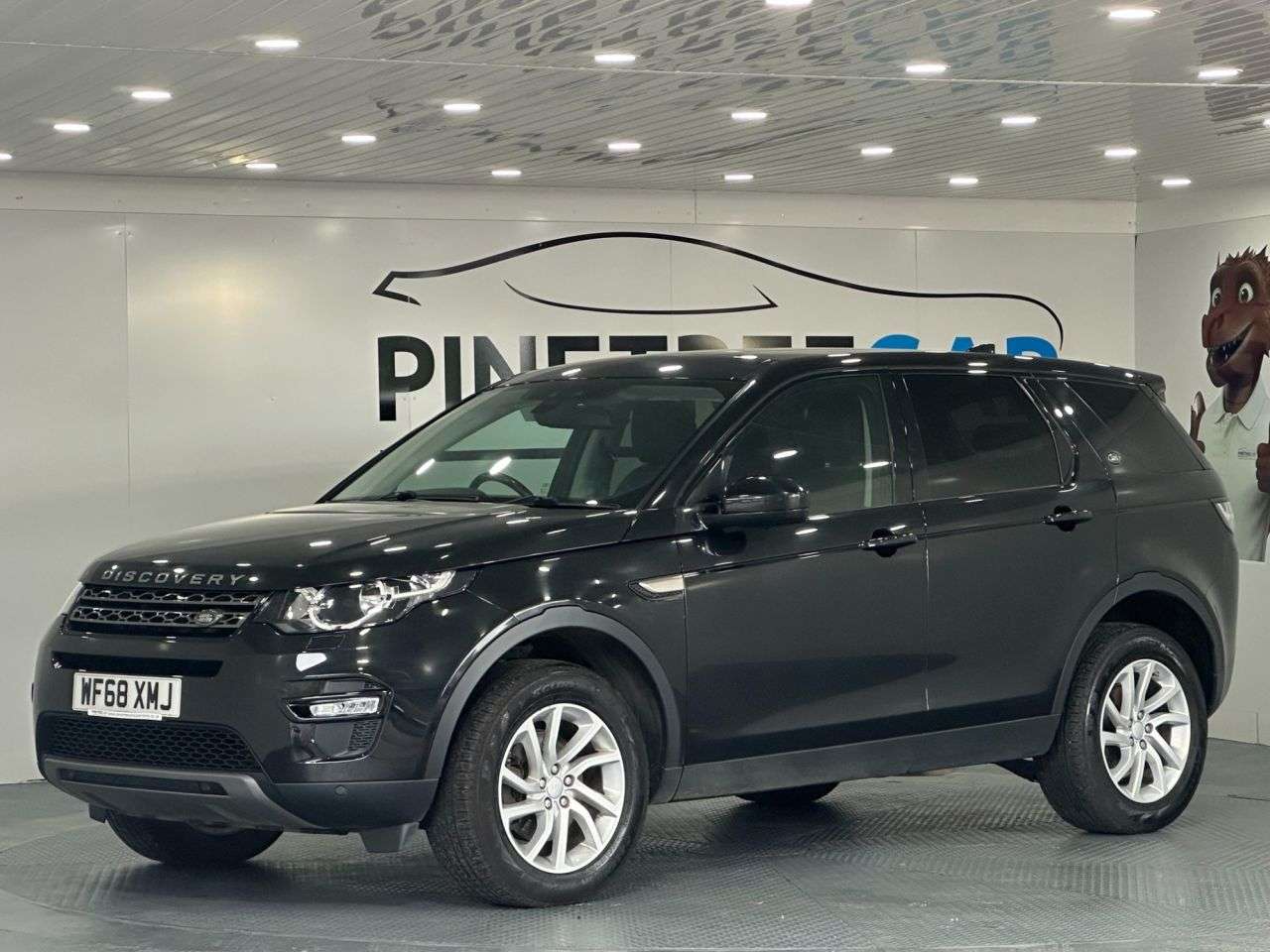 A 2018 LAND ROVER DISCOVERY SPORT 2.0 TD4 SE Tech SUV 5dr Diesel Auto 4WD Euro 6 (s/s) (180 ps) A 2018 LAND ROVER DISCOVERY SPORT 2.0 TD4 SE Tech SUV 5dr Diesel Auto 4WD Euro 6 (s/s) (180 ps)