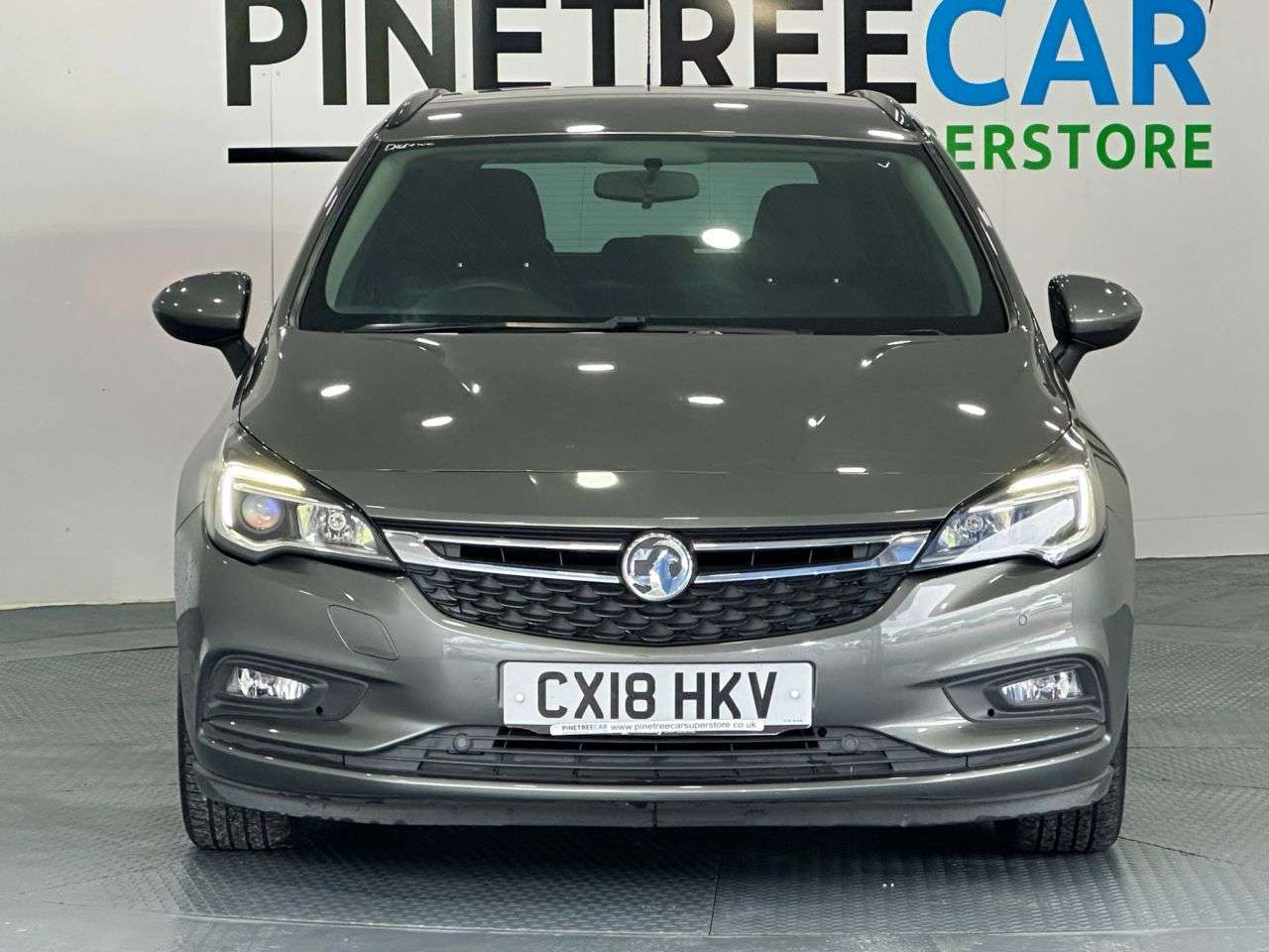 A 2018 VAUXHALL ASTRA 1.4i Design Sports Tourer 5dr Petrol Manual Euro 6 (100 ps) A 2018 VAUXHALL ASTRA 1.4i Design Sports Tourer 5dr Petrol Manual Euro 6 (100 ps)