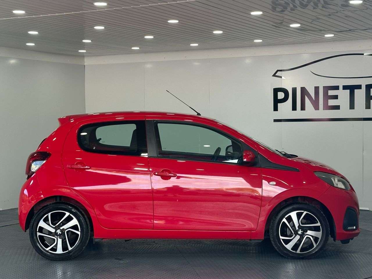 2015 PEUGEOT 108 2015 PEUGEOT 108