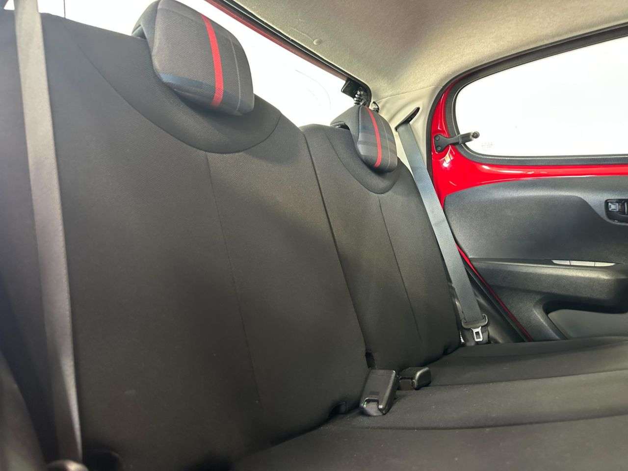 2015 PEUGEOT 108 2015 PEUGEOT 108