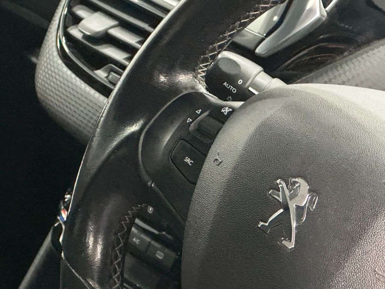 2018 PEUGEOT 2008 2018 PEUGEOT 2008