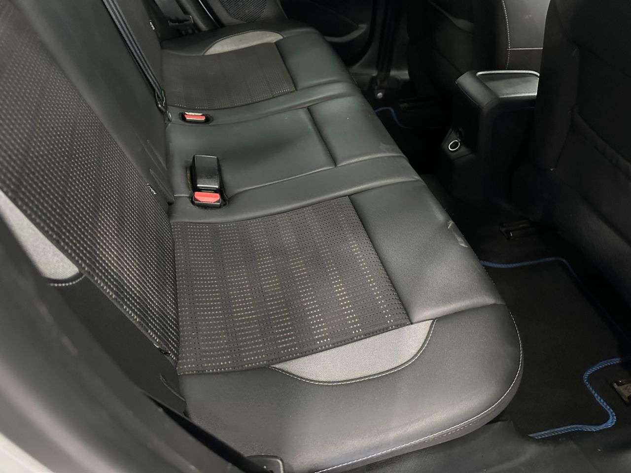 2018 PEUGEOT 2008 2018 PEUGEOT 2008