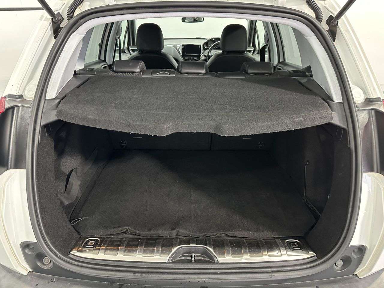 2018 PEUGEOT 2008 2018 PEUGEOT 2008