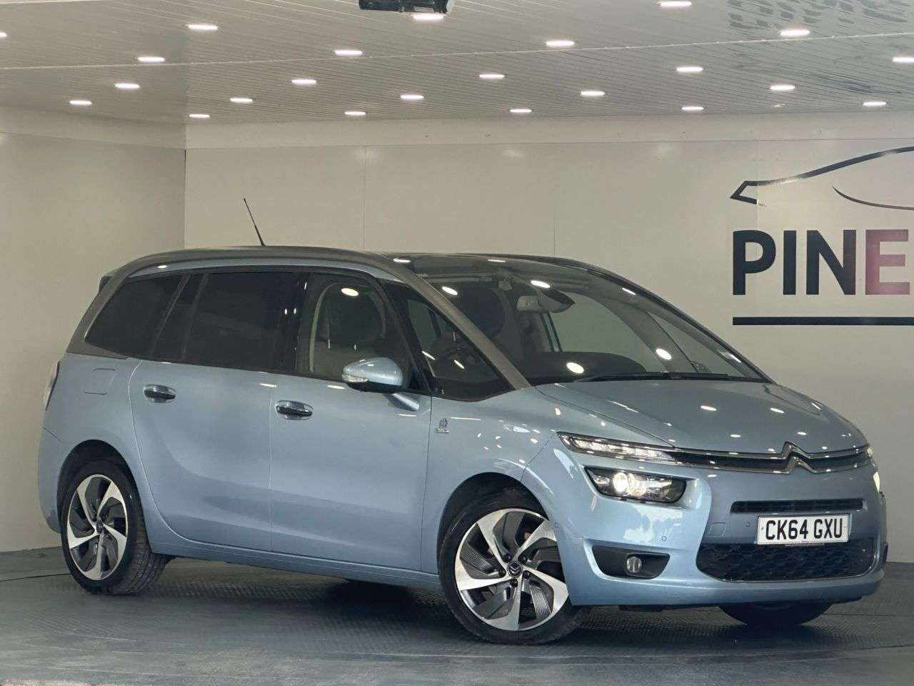 A 2014 CITROEN GRAND C4 PICASSO 2.0 BlueHDi Exclusive+ MPV 5dr Diesel Auto Euro 6 (s/s) (150 ps) A 2014 CITROEN GRAND C4 PICASSO 2.0 BlueHDi Exclusive+ MPV 5dr Diesel Auto Euro 6 (s/s) (150 ps)