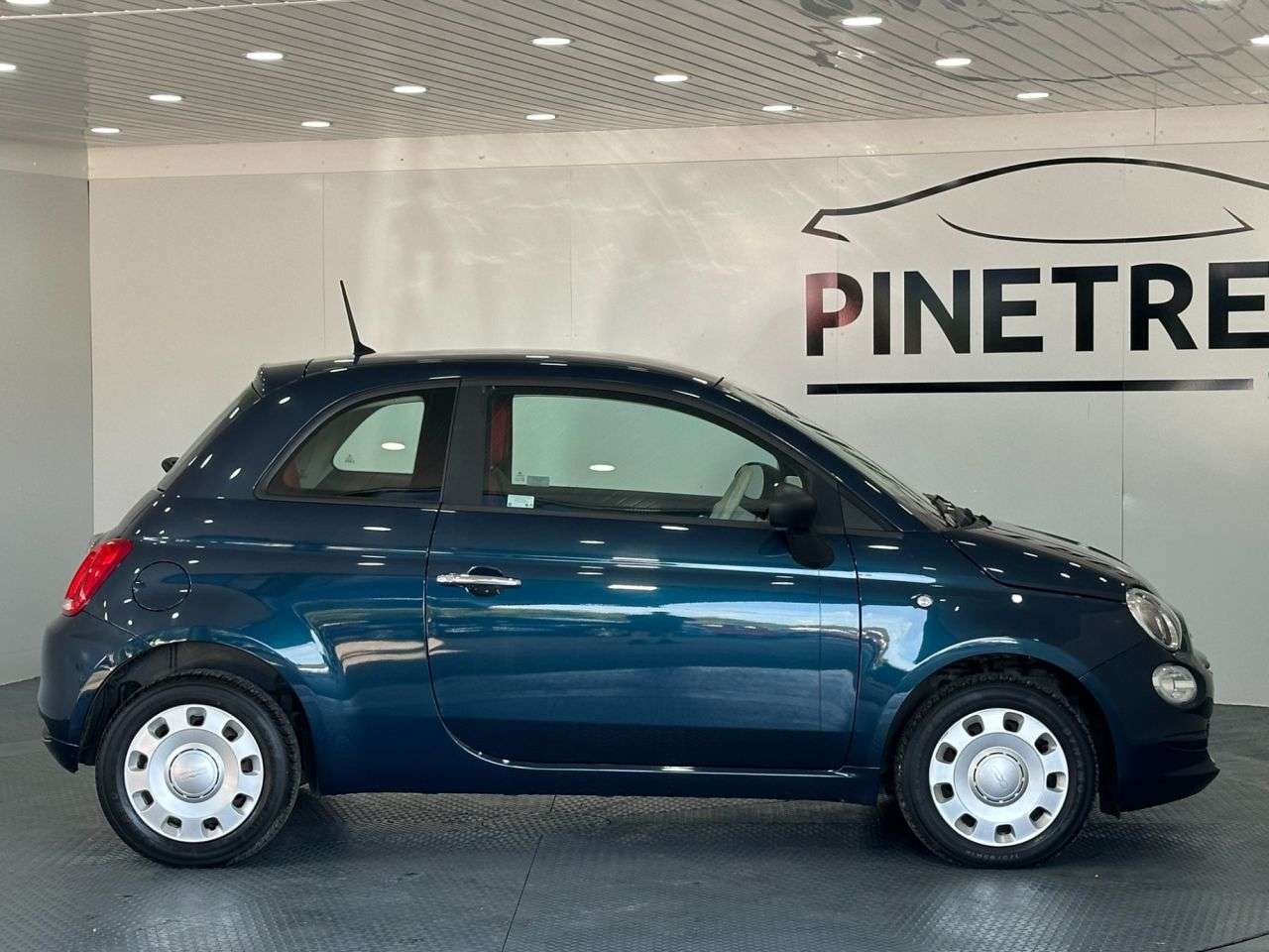 2018 FIAT 500 2018 FIAT 500