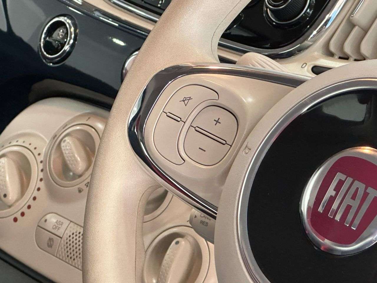 2018 FIAT 500 2018 FIAT 500