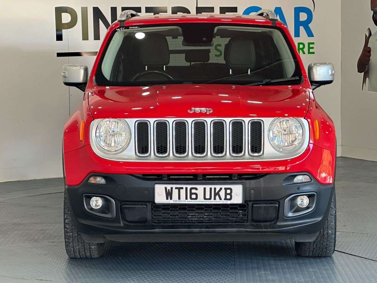 A 2016 JEEP RENEGADE 2.0 MultiJetII Limited SUV 5dr Diesel Manual 4WD Euro 6 (s/s) (140 ps) A 2016 JEEP RENEGADE 2.0 MultiJetII Limited SUV 5dr Diesel Manual 4WD Euro 6 (s/s) (140 ps)