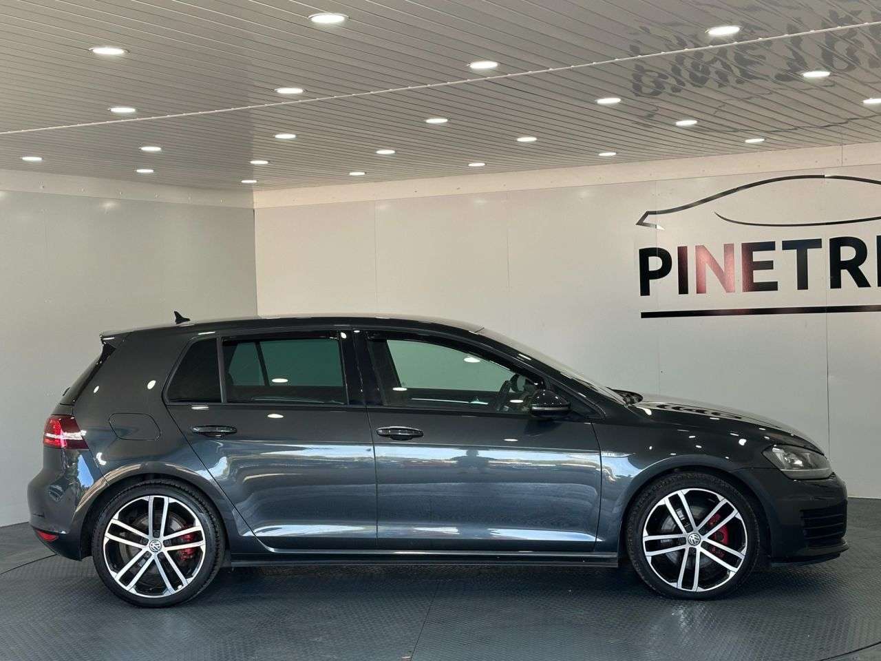 2016 VOLKSWAGEN GOLF 2016 VOLKSWAGEN GOLF