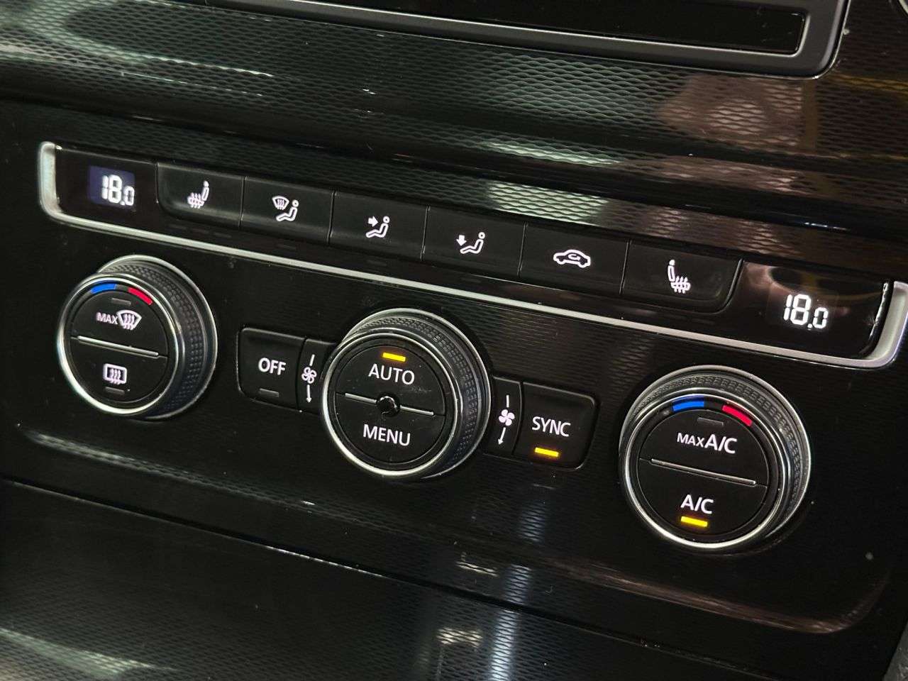 2016 VOLKSWAGEN GOLF 2016 VOLKSWAGEN GOLF