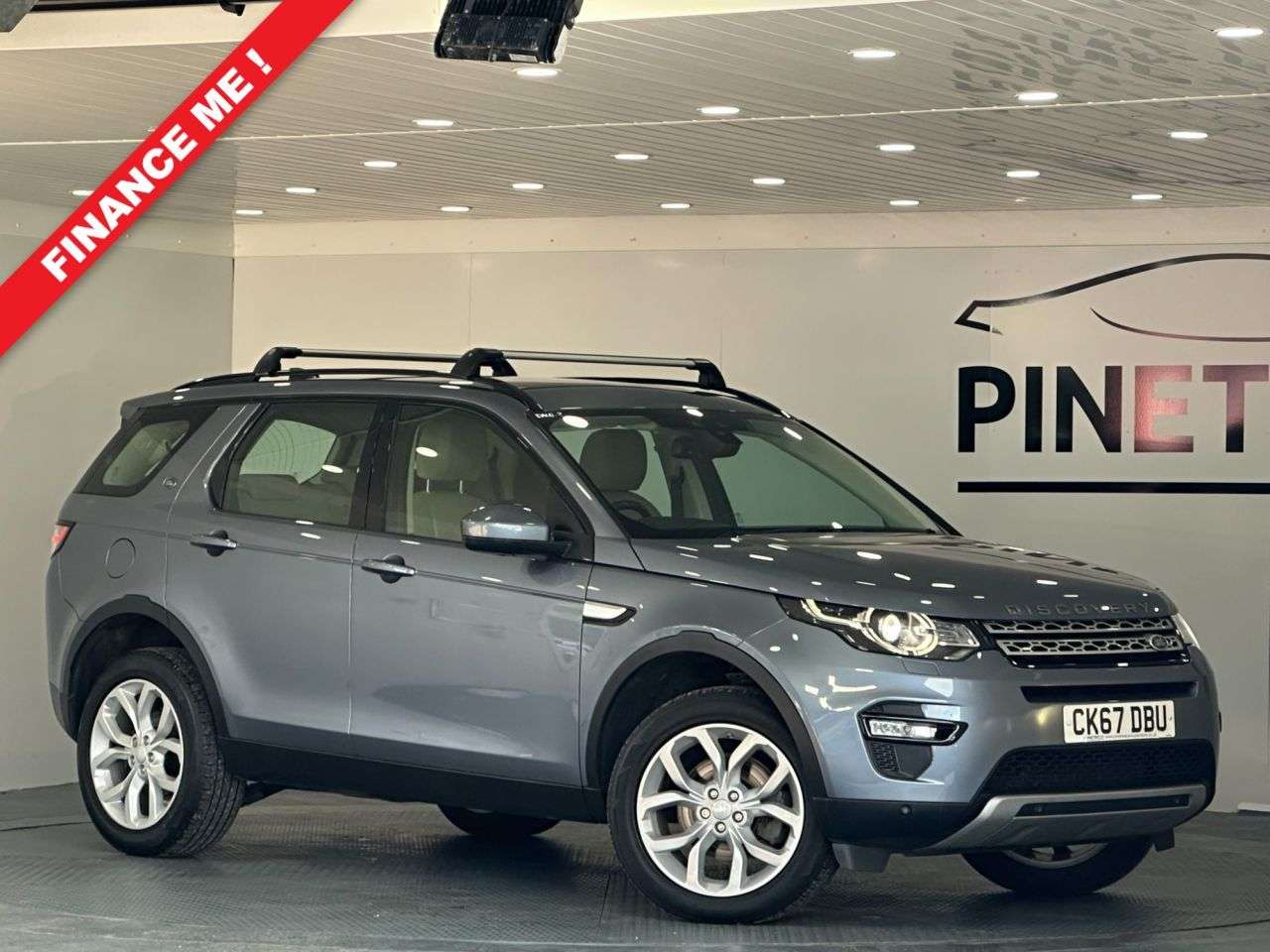 A 2017 LAND ROVER DISCOVERY SPORT 2.0 TD4 HSE SUV 5dr Diesel Manual 4WD Euro 6 (s/s) (180 ps) A 2017 LAND ROVER DISCOVERY SPORT 2.0 TD4 HSE SUV 5dr Diesel Manual 4WD Euro 6 (s/s) (180 ps)