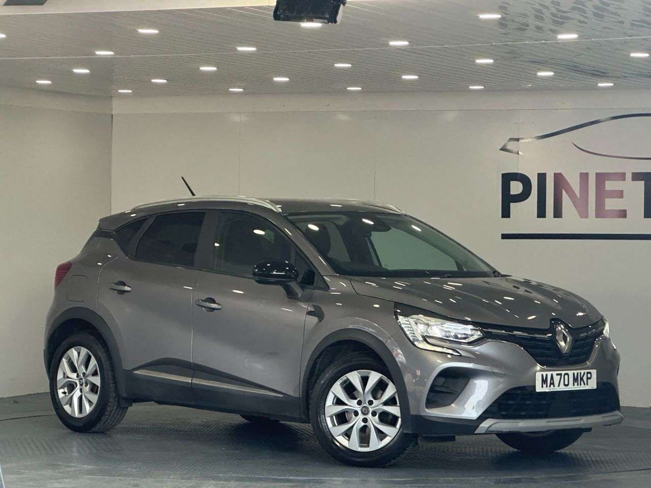 A 2020 RENAULT CAPTUR 1.0 TCe Iconic SUV 5dr Petrol Manual Euro 6 (s/s) (100 ps) A 2020 RENAULT CAPTUR 1.0 TCe Iconic SUV 5dr Petrol Manual Euro 6 (s/s) (100 ps)