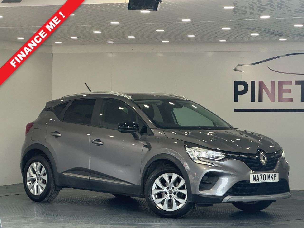 A 2020 RENAULT CAPTUR 1.0 TCe Iconic SUV 5dr Petrol Manual Euro 6 (s/s) (100 ps) A 2020 RENAULT CAPTUR 1.0 TCe Iconic SUV 5dr Petrol Manual Euro 6 (s/s) (100 ps)