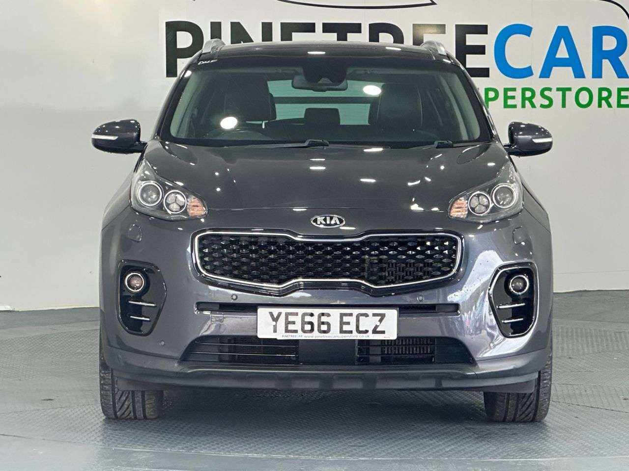 A 2016 KIA SPORTAGE 2.0 CRDi KX-4 SUV 5dr Diesel Manual AWD Euro 6 (182 bhp) A 2016 KIA SPORTAGE 2.0 CRDi KX-4 SUV 5dr Diesel Manual AWD Euro 6 (182 bhp)