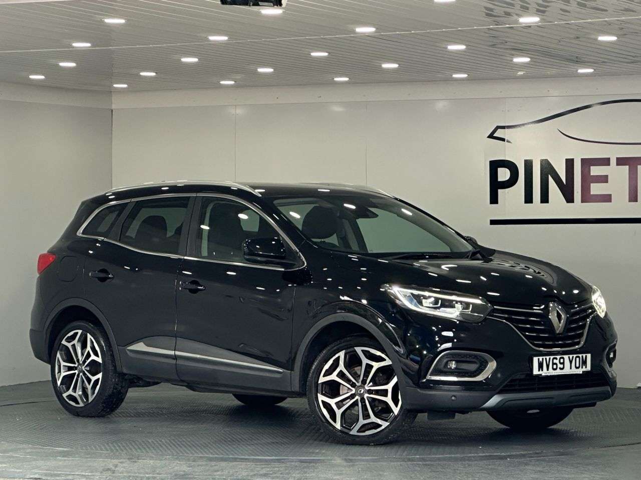 A 2019 RENAULT KADJAR 1.3 TCe GT Line SUV 5dr Petrol Manual Euro 6 (s/s) (140 ps) A 2019 RENAULT KADJAR 1.3 TCe GT Line SUV 5dr Petrol Manual Euro 6 (s/s) (140 ps)