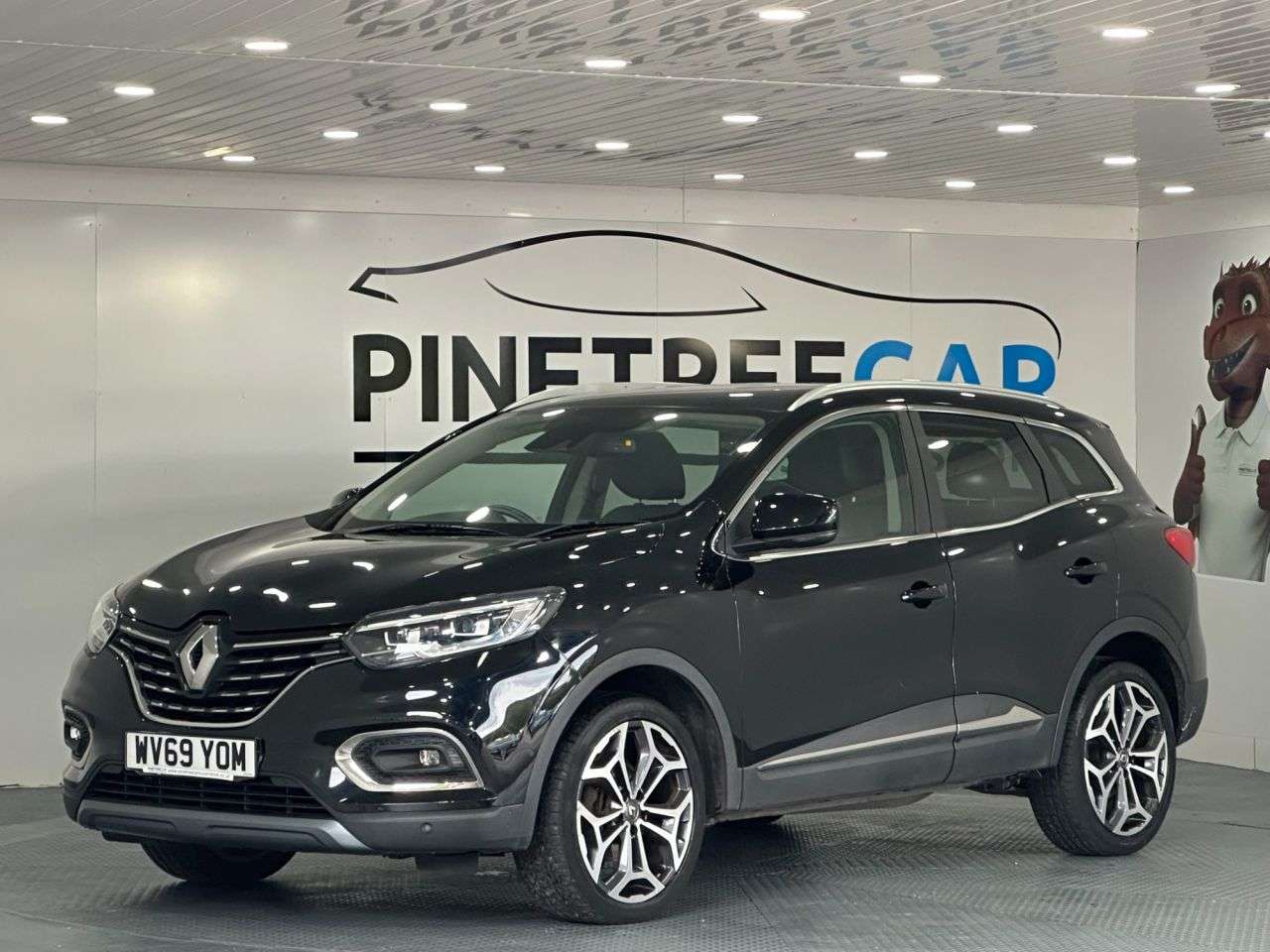 A 2019 RENAULT KADJAR 1.3 TCe GT Line SUV 5dr Petrol Manual Euro 6 (s/s) (140 ps) A 2019 RENAULT KADJAR 1.3 TCe GT Line SUV 5dr Petrol Manual Euro 6 (s/s) (140 ps)