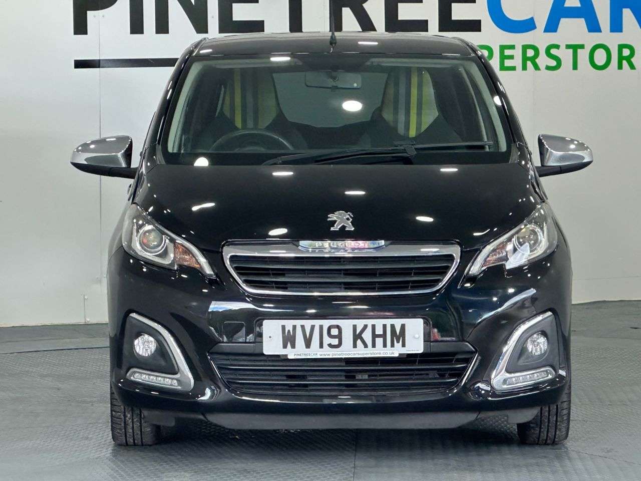 A 2019 PEUGEOT 108 1.0 Collection Hatchback 5dr Petrol 2 Tronic Euro 6 (72 ps) A 2019 PEUGEOT 108 1.0 Collection Hatchback 5dr Petrol 2 Tronic Euro 6 (72 ps)