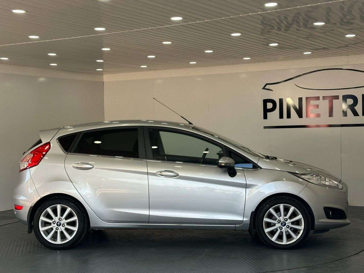 2016 FORD FIESTA 2016 FORD FIESTA