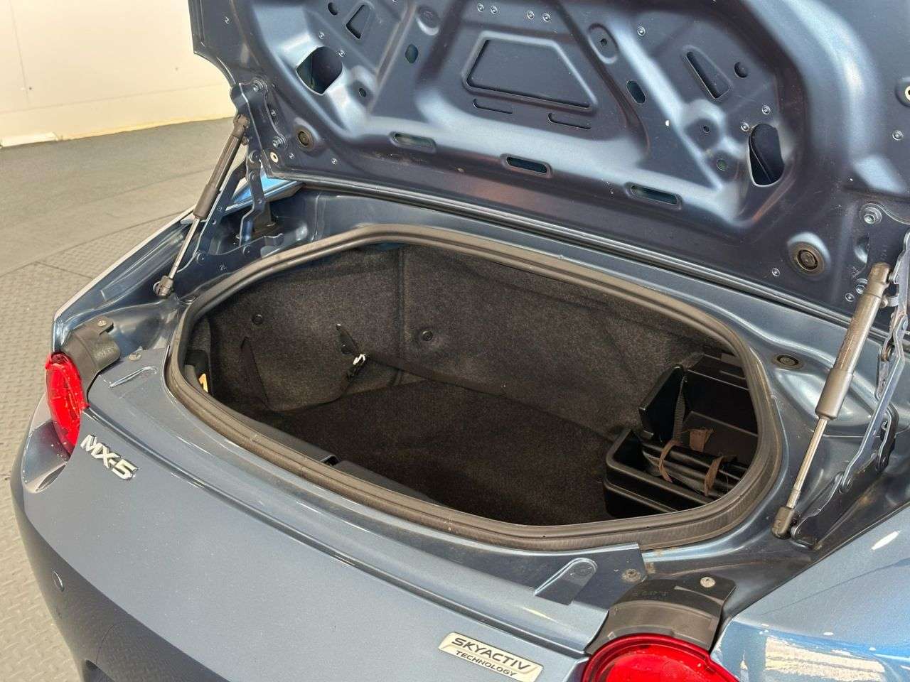 2018 MAZDA MX-5 RF 2018 MAZDA MX-5 RF
