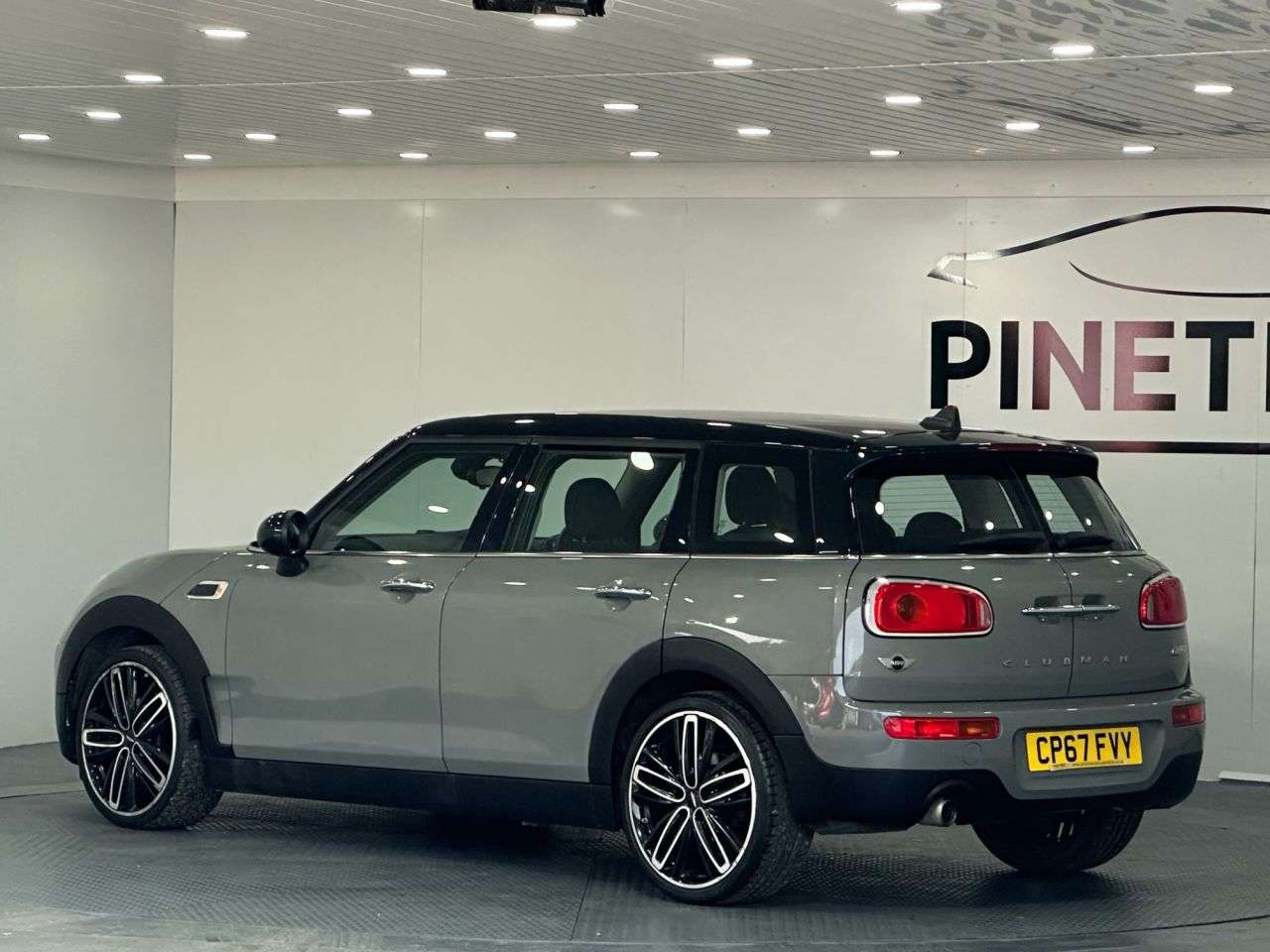 2017 MINI CLUBMAN 2017 MINI CLUBMAN