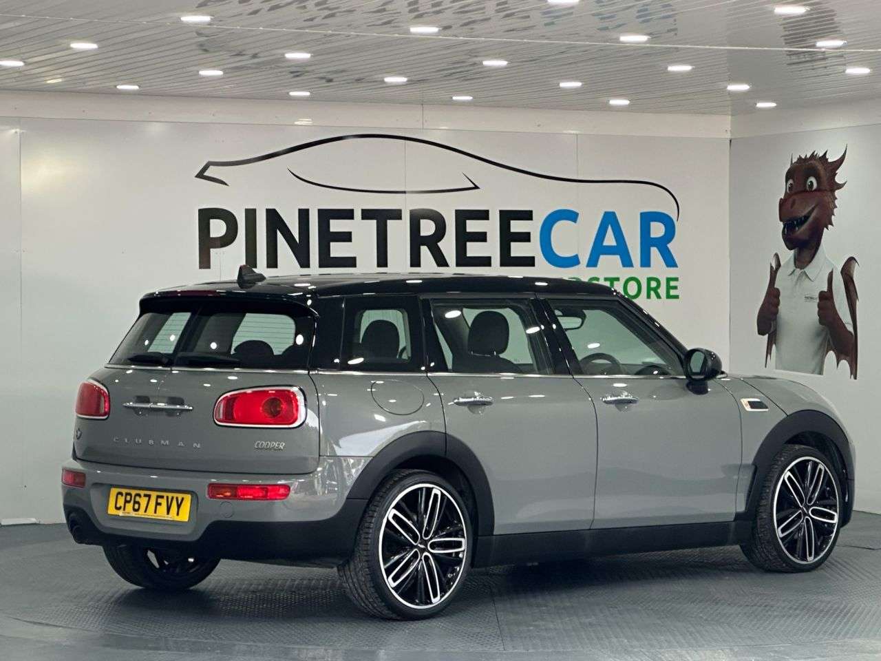 2017 MINI CLUBMAN 2017 MINI CLUBMAN