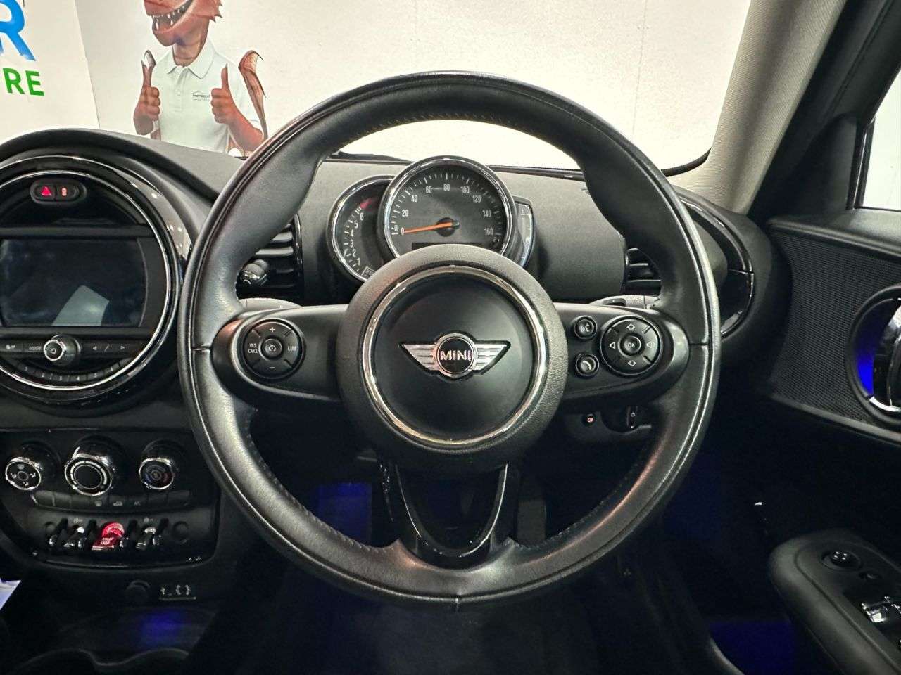 2017 MINI CLUBMAN 2017 MINI CLUBMAN