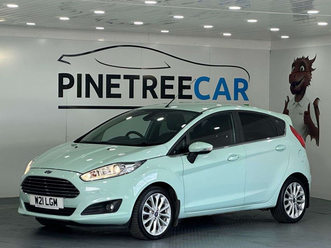 A 2016 FORD FIESTA 1.5 TDCi Titanium X Hatchback 5dr Diesel Manual Euro 6 (95 ps) A 2016 FORD FIESTA 1.5 TDCi Titanium X Hatchback 5dr Diesel Manual Euro 6 (95 ps)